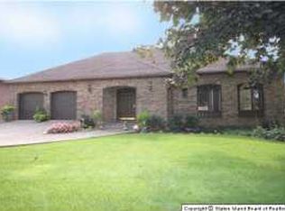 258 Flagg Pl, Staten Island, NY 10304