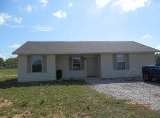 21145 Perry Dr, Tecumseh, OK 74873