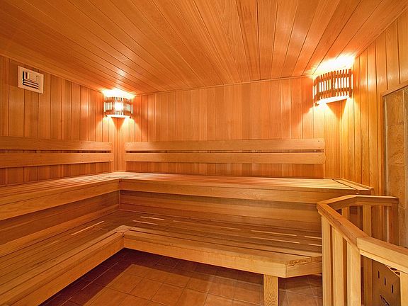 100 Maspeth avenue sauna