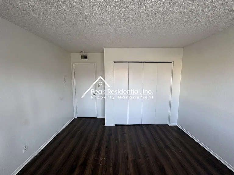 7368 Franklin Blvd #4 — Photo 16