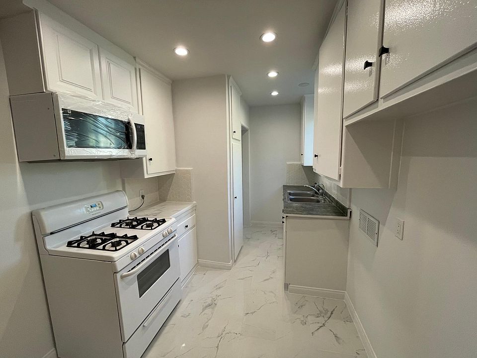 1st image of 517 Hahn Ave #B