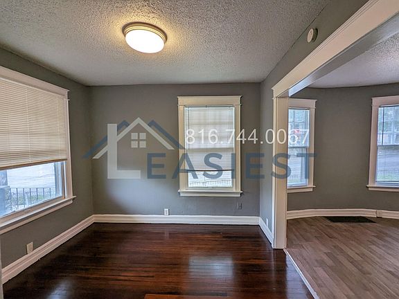 4th image of 421 Myrtle Ave