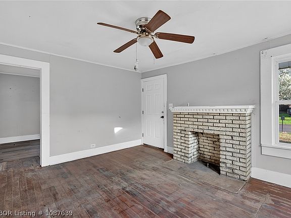 5th image of 706 E Short Mountain St