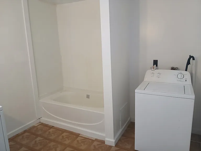 21-23 Brown St — Photo 3