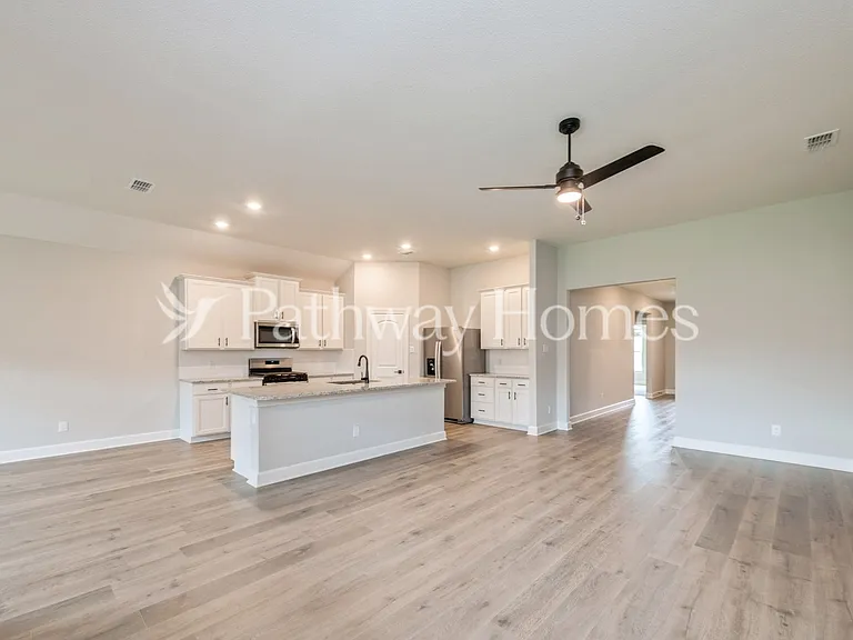 620 Brookside Dr — Photo 2
