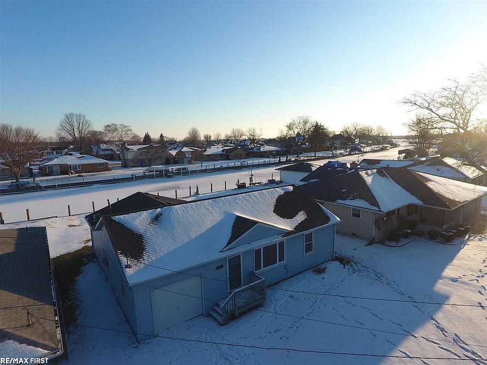 7767 Colony Dr, Algonac, MI 48001 Zillow