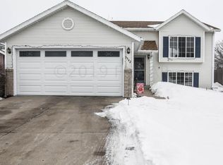 3542 30th St S, Fargo, ND 58104