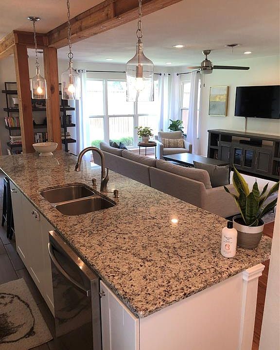 1st image of 2959 Bay Oaks Dr