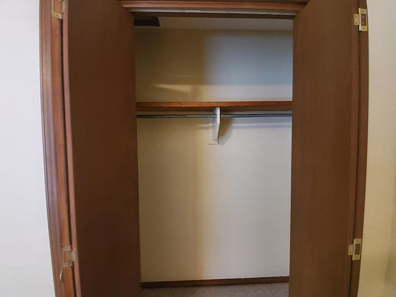 2nd image of 911 NE Rogers Ln APT 2