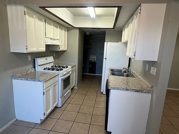 3rd image of 11605 James Watt Dr APT C