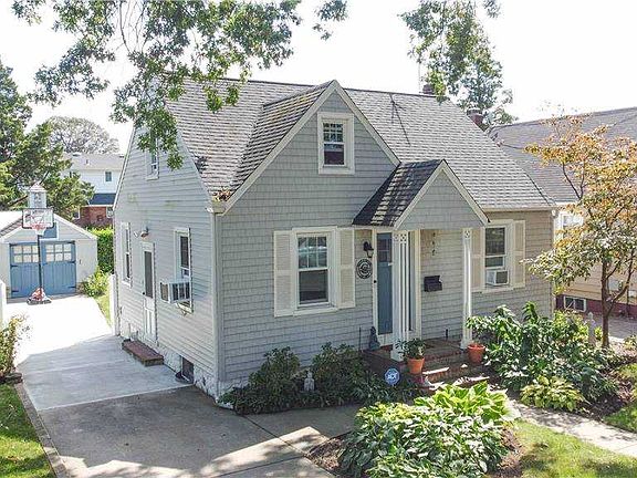 3rd image of 117 Hunnewell Ave