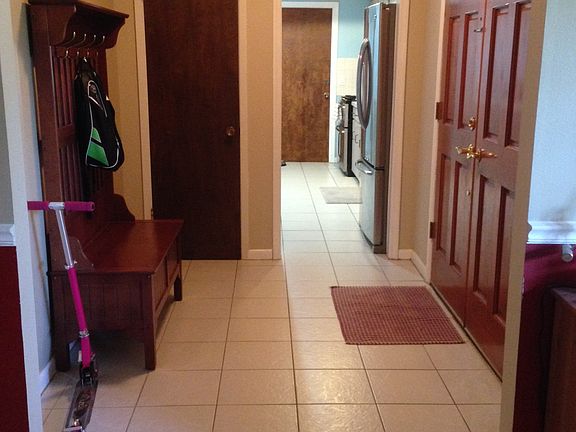 5th image of 110 Cedarwood Cir