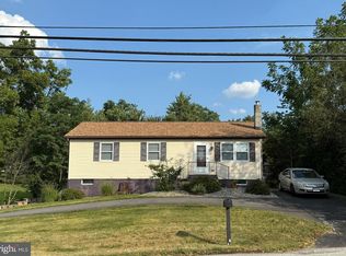 2856 W Canal Rd, Dover, PA 17315