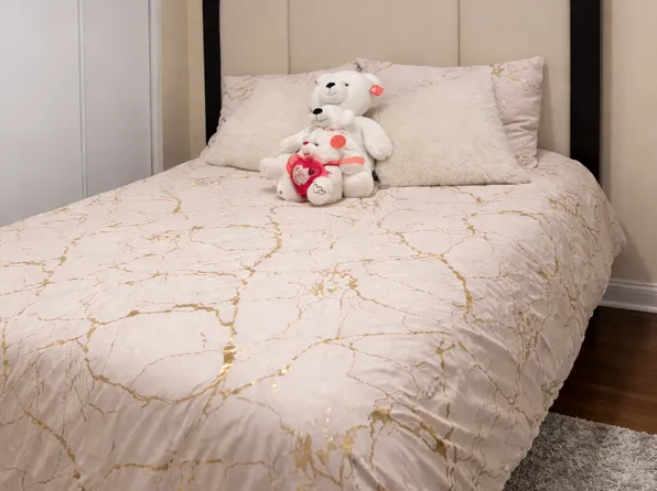 (undisclosed Address), Brampton, ON L6X 4K8