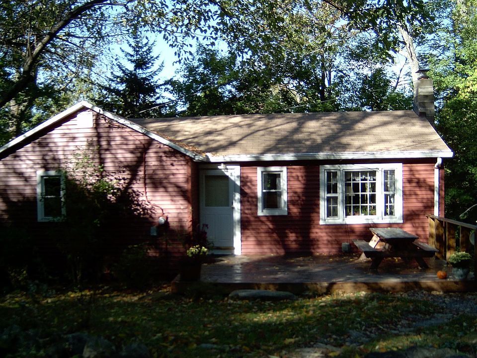 Private 2bd Year round Cottage