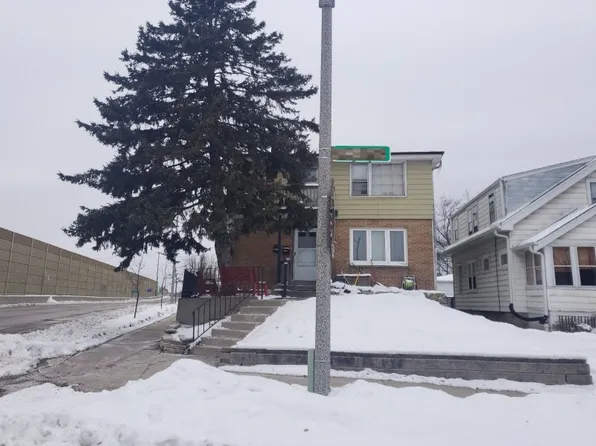 305 S 74th St, Milwaukee, WI 53214