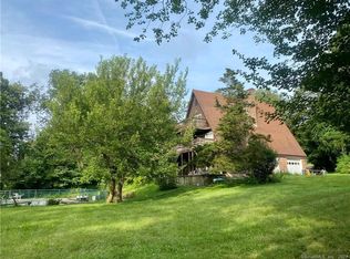 23R Carriage Dr #R, Durham, CT 06422