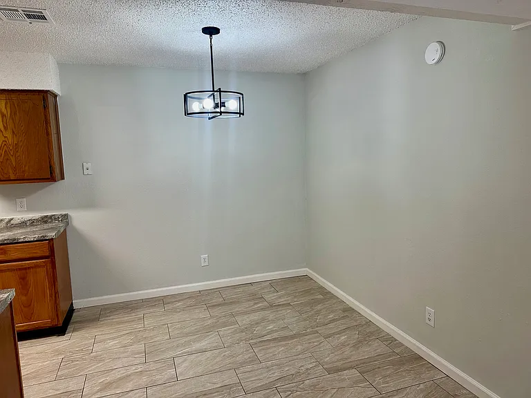 1307 Barbara Dr #B — Photo 8