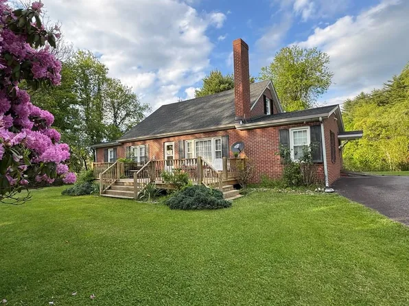 347 Beaver Dam Rd, Hillsville, VA 24343