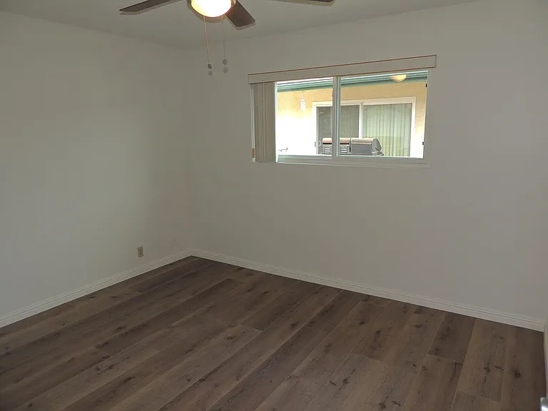 321 Gladys Ave #4 — Photo 13