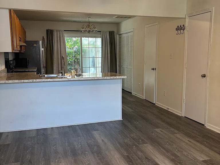 106 Croatan Ct #106 — Photo 5