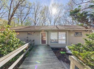 118 Vaughn Hill Rd, Bolton, MA 01740