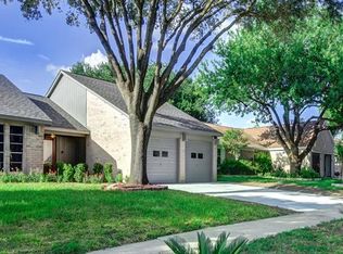 9910 Crescent Moon Dr, Houston, TX 77064