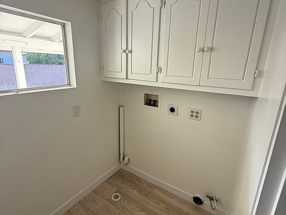 3rd image of 6627 Beeman Ave