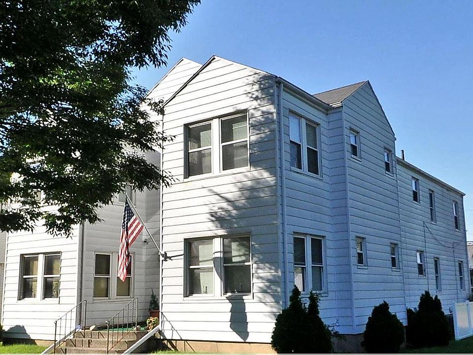 1st image of 3825 Wayne Ave #2