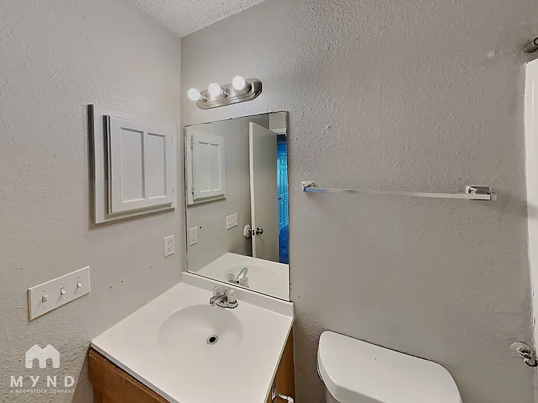 4714 Crested Rock Dr — Photo 21
