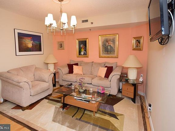 2nd image of 5809 Nicholson Ln APT 24