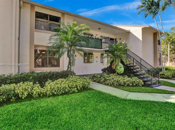 1258 S Military Trl APT 813, Deerfield Beach, FL 33442