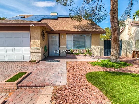 3rd image of 3942 Arrowood Dr