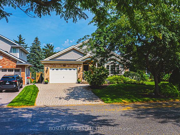 2nd image of 4011 Azalea Cres