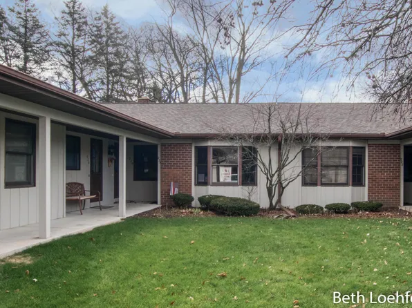 224 Bona Vista Dr NW, Grand Rapids, MI 49504