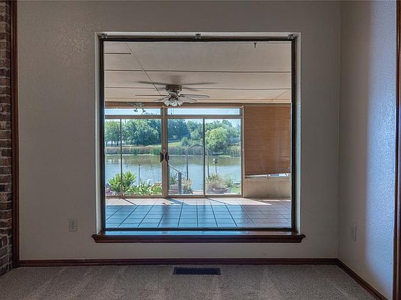 4th image of 2840 Dalewood Pl