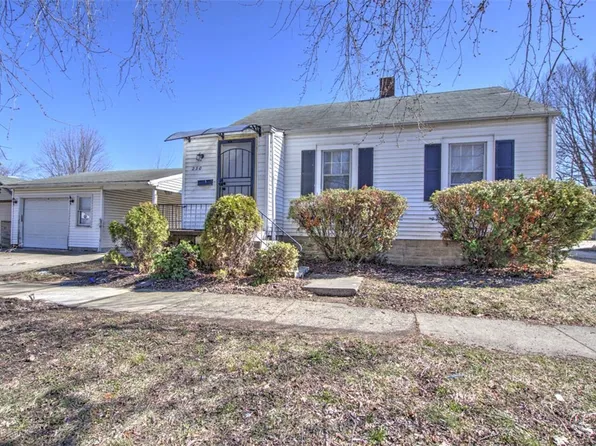 230 S 16th St, Decatur, IL 62521