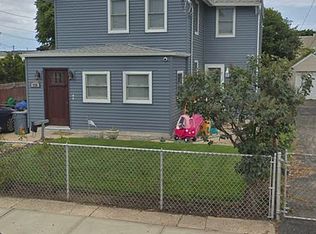 226 Elizabeth St, Inwood, NY 11096