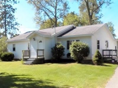 5185 N Center Rd, Flint, MI, 48506