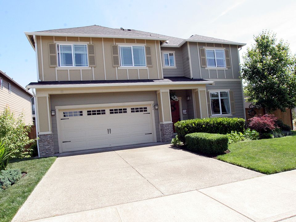 1st image of 606 Cherrywood Dr SW