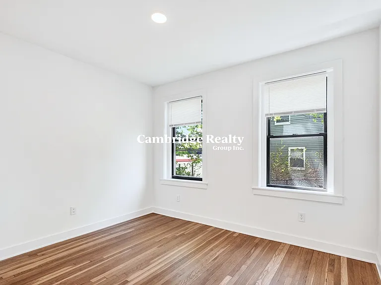 12 Elko St #3T — Photo 7