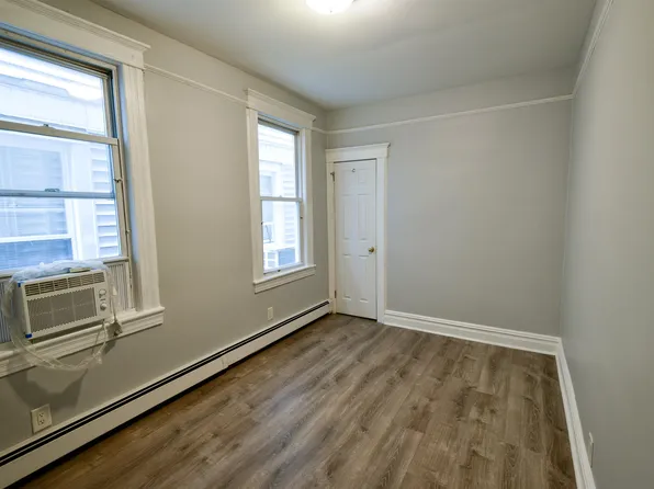 108 West 42nd Street image 13 of 21