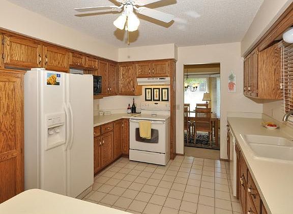 5th image of 4795 Ximines Ln N