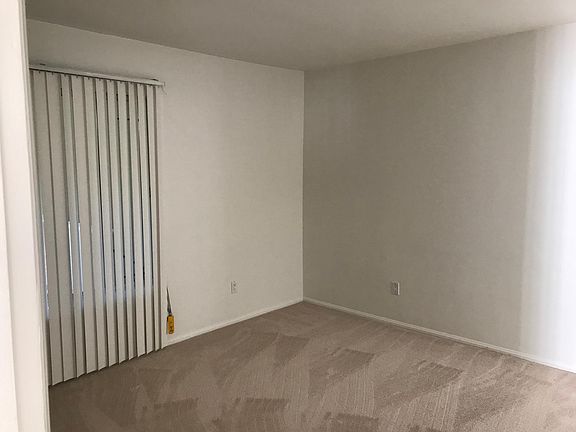 4th image of 2705 Arizona Ave APT 5