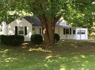 29 Carter Rd, Groton, CT 06340