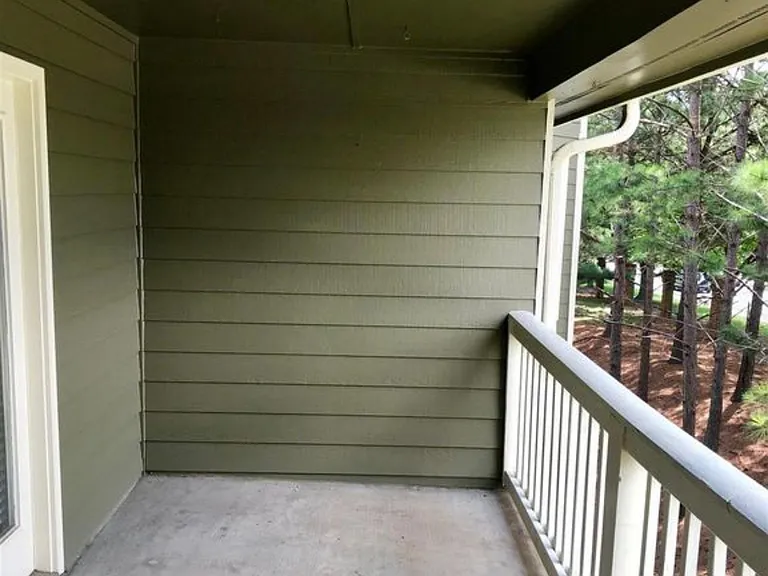 611 Mc Gill Park Ave NE — Photo 15