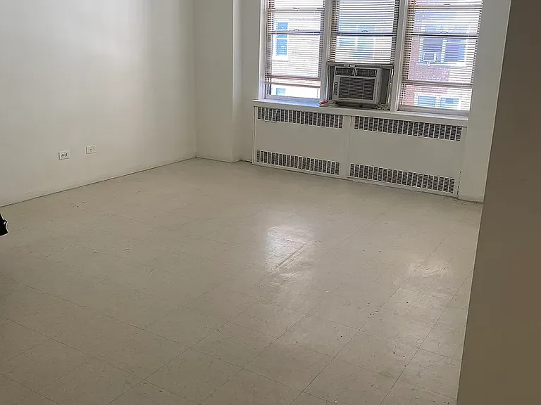 69-10 108th St #2G — Photo 7