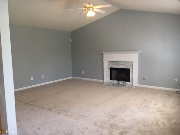4th image of 955 Amelia Grove Ln