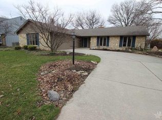 3906 Windswept Dr, Fort Wayne, IN 46815