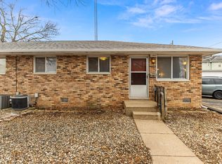 106 N 6th St, Pekin, IL 61554